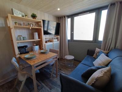 Rent in ski resort Studio 2 people (1109) - Résidence Palafour - Tignes - Living room