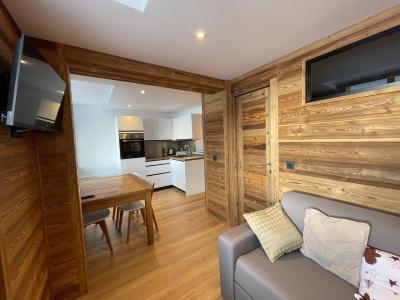 Rent in ski resort 2 room apartment sleeping corner 6 people (203) - Résidence Rond Point des Pistes A - Tignes - Living room