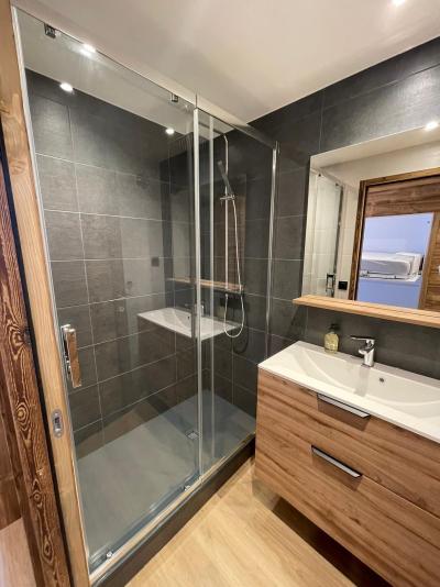 Rent in ski resort 2 room apartment sleeping corner 6 people (203) - Résidence Rond Point des Pistes A - Tignes - Shower room