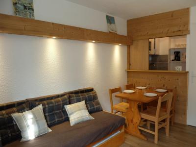 Rent in ski resort Studio cabin 4 people (094) - Résidence Rond Point des Pistes B - Tignes - Living room