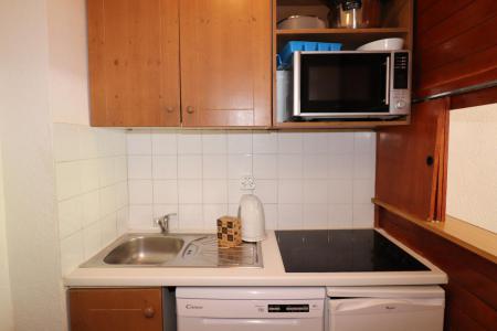 Rent in ski resort Studio cabin 4 people (B125) - Résidence Rond Point des Pistes B - Tignes - Kitchen