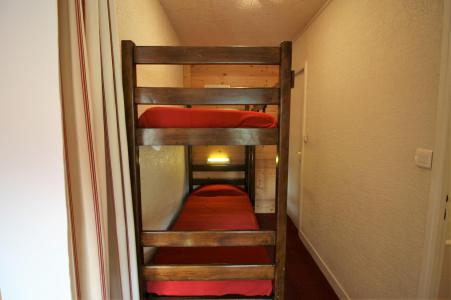 Rent in ski resort 2 room apartment sleeping corner 6 people (32CL) - Résidence Tour du Lac - Tignes - Bunk beds