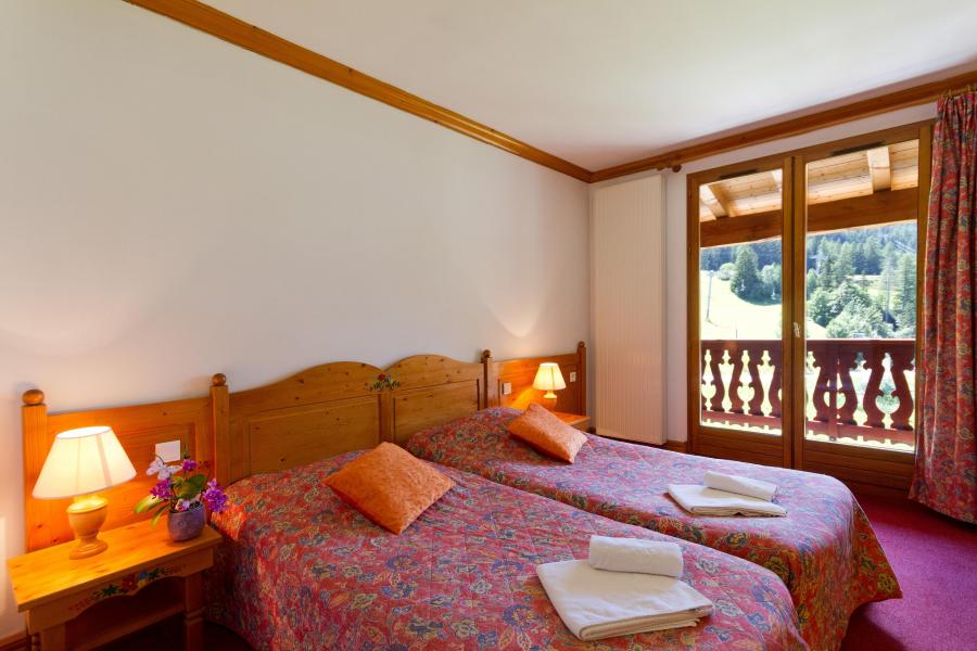 Rent in ski resort Hôtel Club MMV le Val Cenis - Val Cenis - Twin beds