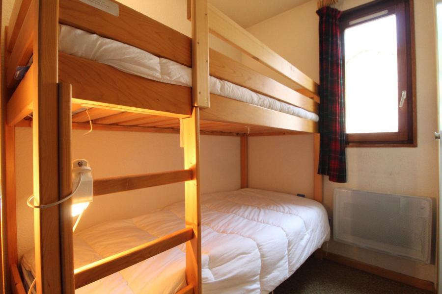 Rent in ski resort 2 room apartment 4 people (014) - Résidence Burel - Val Cenis - Bedroom