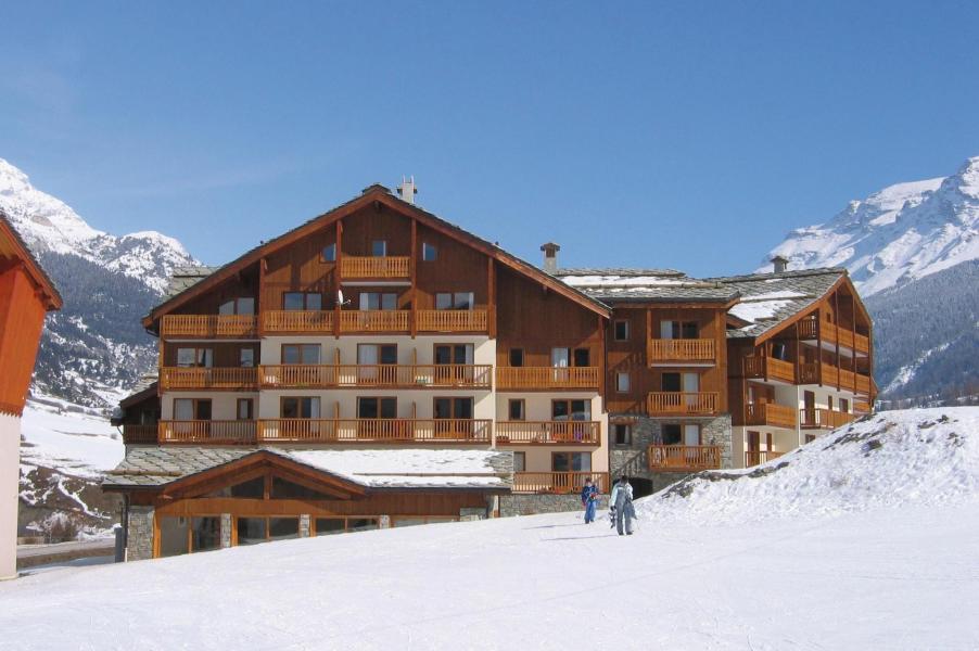 Location au ski Résidence Lagrange les Valmonts de Val Cenis - Val Cenis - Extérieur hiver