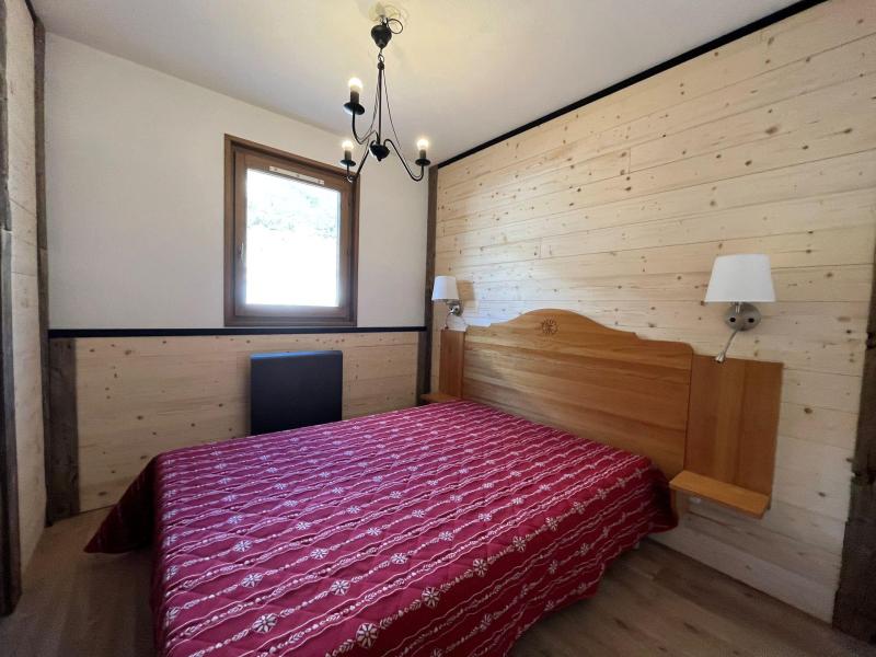 Rent in ski resort 3 room apartment 6 people (A62) - Résidence le Bonheur des Pistes - Val Cenis - Bedroom
