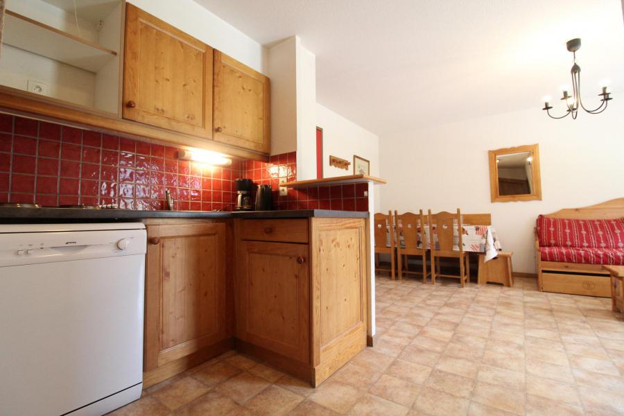 Rent in ski resort 3 room apartment 6 people (B33) - Résidence le Bonheur des Pistes - Val Cenis - Kitchen