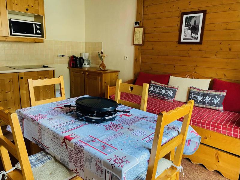 Rent in ski resort 2 room apartment 4 people (E304) - Résidence les Alpages - Val Cenis - Living room