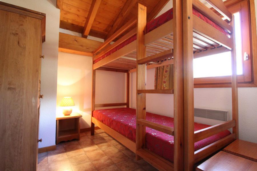 Skiverleih 3-Zimmer-Appartment für 6 Personen (27) - Résidence les Essarts - Val Cenis - Schlafzimmer