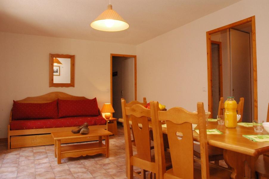 Location au ski Appartement 3 pièces 6 personnes (13) - Résidence les Essarts - Val Cenis - Table