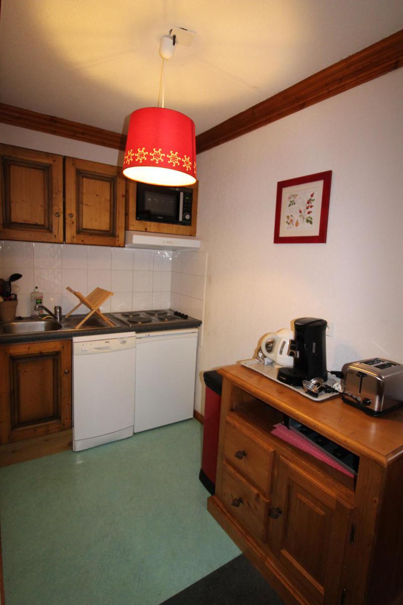Rent in ski resort 3 room apartment 6 people (B32) - Résidence Valmonts - Val Cenis - Kitchen