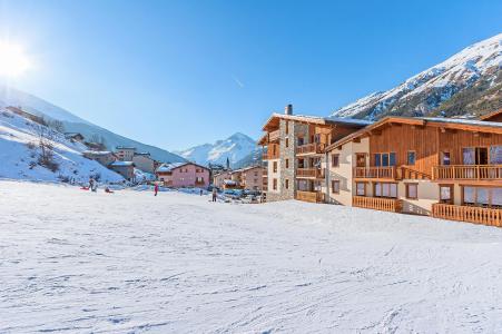 Vacances en montagne Les Balcons de Val Cenis Village - Val Cenis - Extérieur hiver