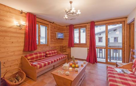 Rent in ski resort Les Balcons de Val Cenis Village - Val Cenis - Living area
