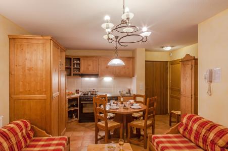Rent in ski resort Les Balcons de Val Cenis Village - Val Cenis - Open-plan kitchen