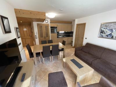 Wynajem na narty Apartament 3 pokojowy 6 osób (04) - Les Chalets De Flambeau - Val Cenis - Pokój gościnny
