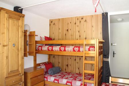 Rent in ski resort Studio 2 people (236) - Résidence Choucas - Val Cenis - Bunk beds