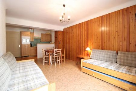 Rent in ski resort 2 room apartment 5 people (003) - Résidence Jorcin Lanslebourg - Val Cenis - Living room