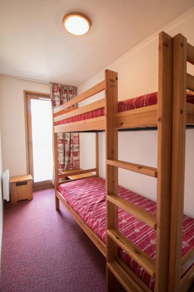 Rent in ski resort 3 room apartment 5 people (B11) - Résidence le Bonheur des Pistes - Val Cenis - Bedroom