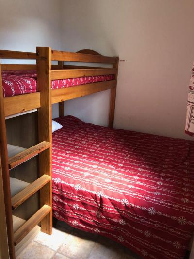 Rent in ski resort 3 room apartment 6 people (B18) - Résidence le Bonheur des Pistes - Val Cenis - Bedroom