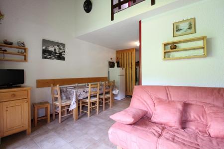 Rent in ski resort 2 room apartment sleeping corner 6 people (239) - Résidence les Hauts de Val Cenis - Val Cenis - Living room