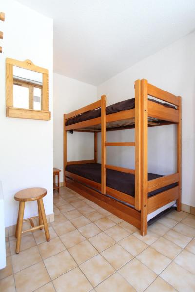 Аренда на лыжном курорте Апартаменты 2 комнат 4 чел. (B011) - Résidence Pied de Pistes - Val Cenis - Комната