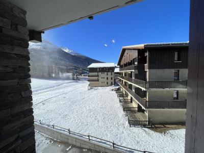 Vacances en montagne Appartement 2 pièces 4 personnes (A015) - Résidence Pied de Pistes - Val Cenis - Extérieur hiver