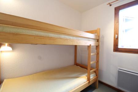 Rent in ski resort 2 room apartment 4 people (005) - Résidence Prés du Bois - Val Cenis - Bedroom