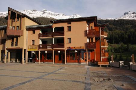 Vacances en montagne Studio coin montagne 4 personnes (001) - Résidence Prés du Bois - Val Cenis - Extérieur hiver