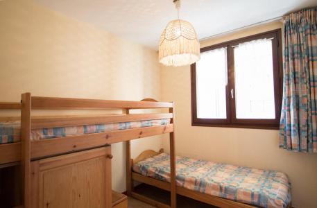Rent in ski resort 3 room apartment 7 people (C14) - Résidences du Quartier Napoléon - Val Cenis - Bedroom