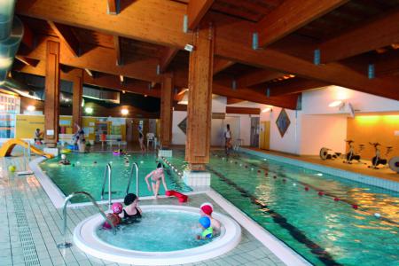 Rent in ski resort VVF Val Cenis Haute Maurienne - Val Cenis - Swimming pool