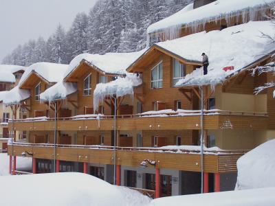 Location au ski Résidence Central Park - Val d'Allos - Extérieur hiver