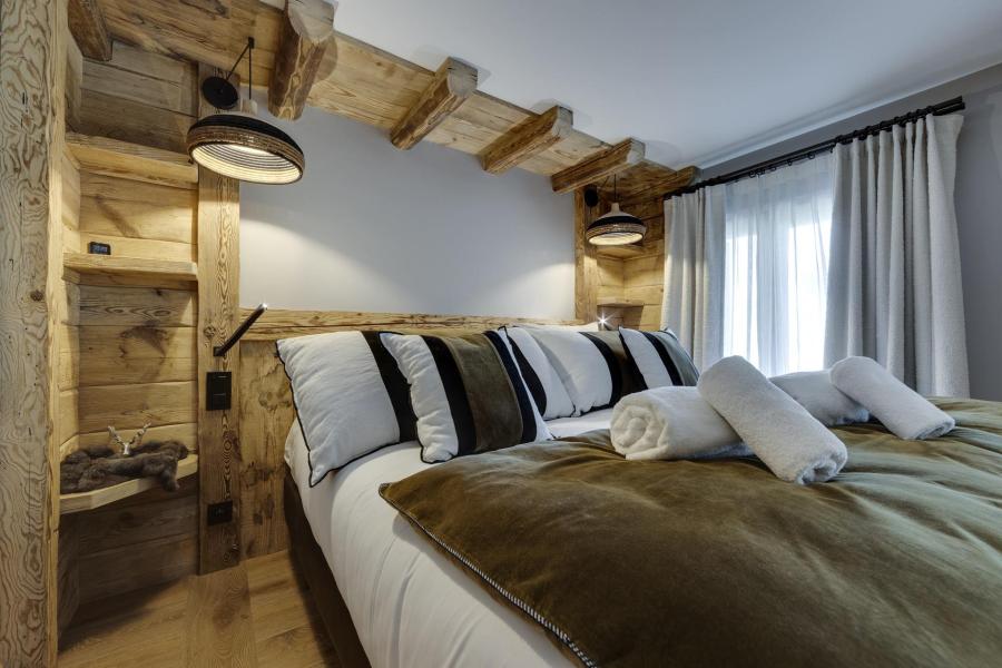 Rent in ski resort 6 room triplex chalet 13 people - Cahokia - Val d'Isère - Bedroom