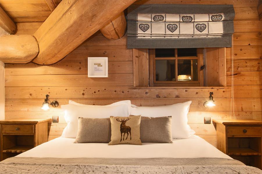 Rent in ski resort Chalet Arosa - Val d'Isère - Bedroom