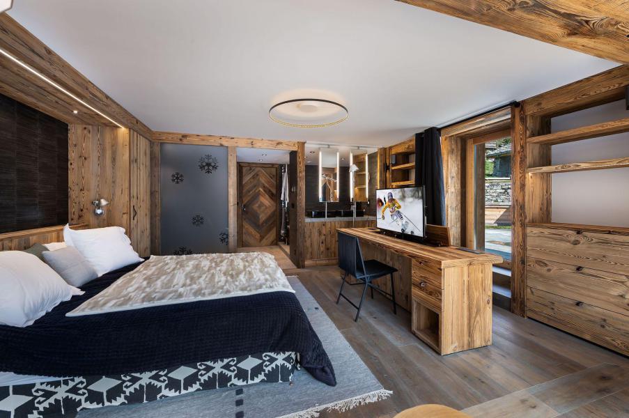 Rent in ski resort 6 room chalet 14 people - Chalet Hermine Blanche - Val d'Isère - Bedroom