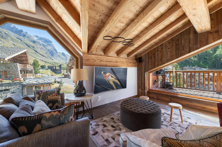 Rent in ski resort 6 room chalet 14 people - Chalet Hermine Blanche - Val d'Isère - Living room