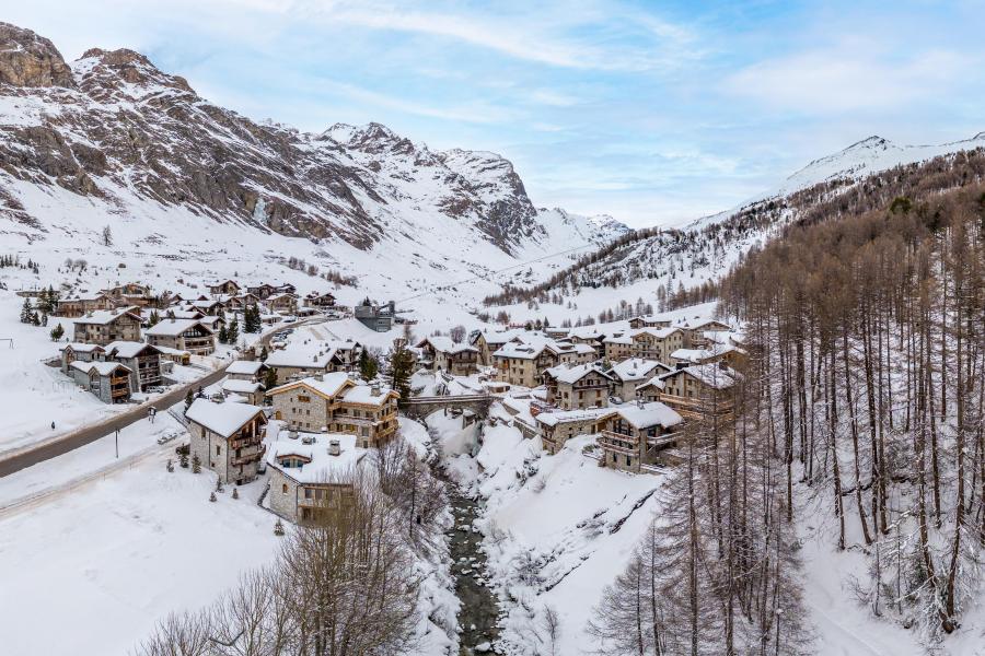 Аренда на лыжном курорте Chalet les Sources de l'Isère  - Val d'Isère - зимой под открытым небом