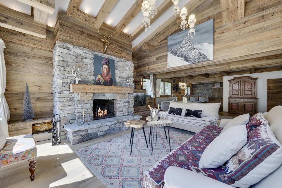 Rent in ski resort 8 room triplex chalet 14 people - Chalet Neve - Val d'Isère - Living room