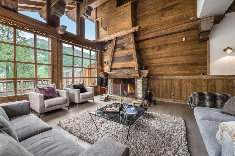 Rent in ski resort 6 room quadriplex chalet 10 people - Chalet Petit Yéti - Val d'Isère - Living room