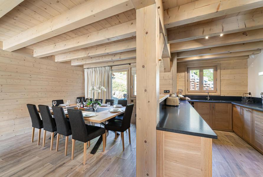 Rent in ski resort 6 room duplex chalet 11 people - Chalet Saint Joseph - Val d'Isère - Dining area