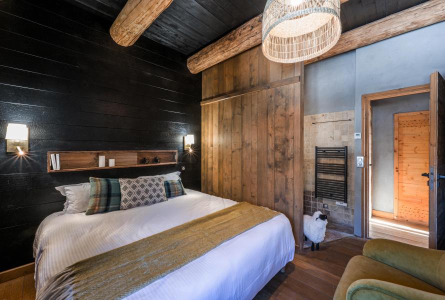 Rent in ski resort Chalet Thovex - Val d'Isère - Bedroom