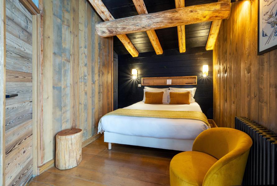 Rent in ski resort Chalet Thovex - Val d'Isère - Bedroom