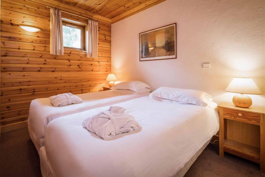 Rent in ski resort Chalet Vallon - Val d'Isère - Bedroom