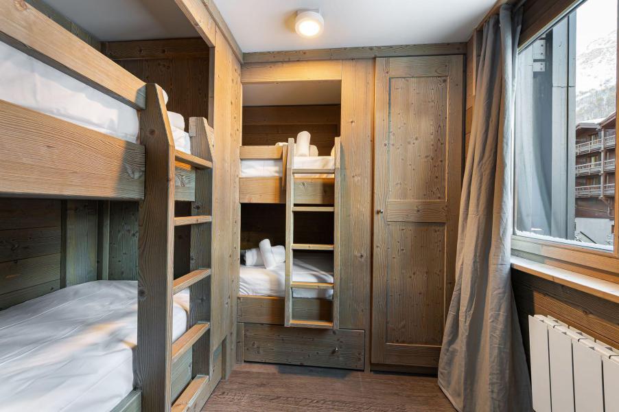 Rent in ski resort 3 room duplex apartment 6 people (202) - Résidence de Solaise - Val d'Isère - Bedroom