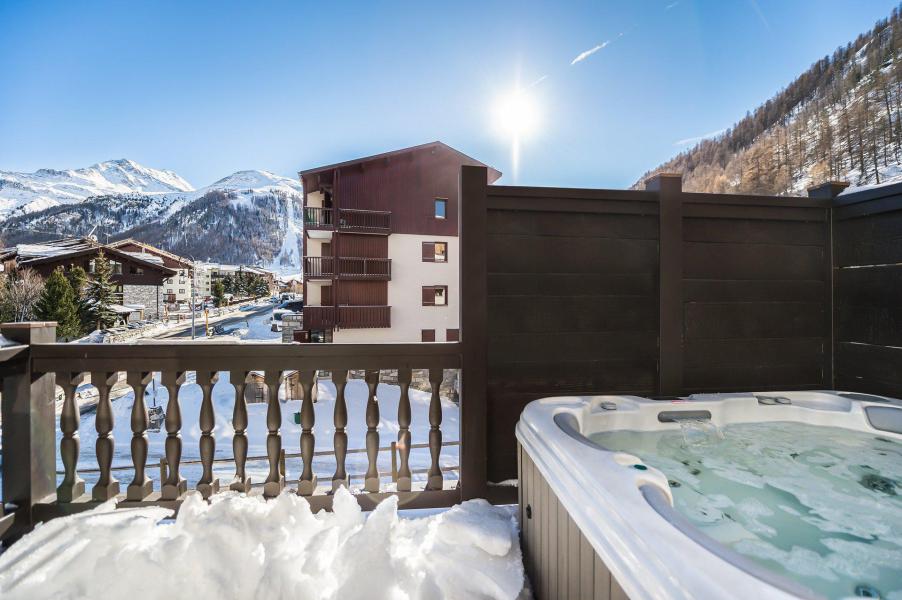 Rent in ski resort 4 room apartment 6 people (6) - Résidence la Canadienne - Val d'Isère - Apartment