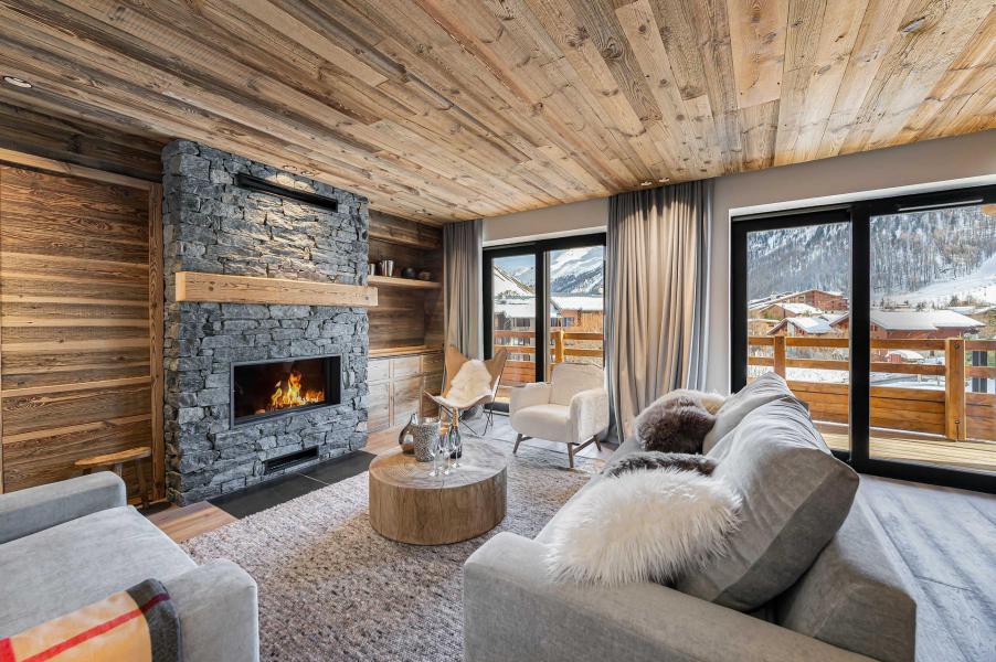 Ski verhuur Appartement 4 kamers 9 personen (THE VIEW) - Résidence la Forêt - Val d'Isère - Open haard