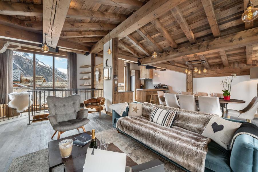 Rent in ski resort 5 room duplex apartment 10 people (204) - Résidence le Grizzly - Val d'Isère - Living room