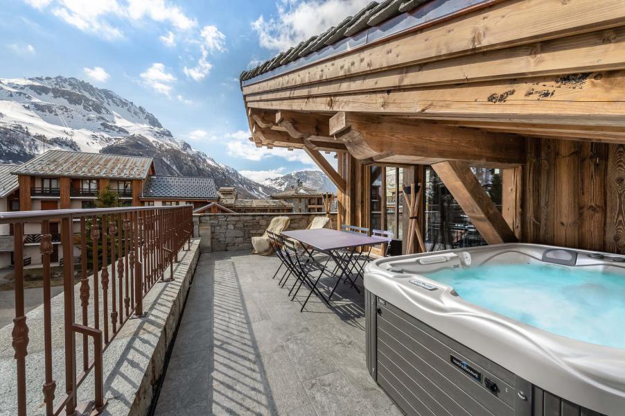 Rent in ski resort 5 room duplex apartment 10 people (204) - Résidence le Grizzly - Val d'Isère - Jacuzzi