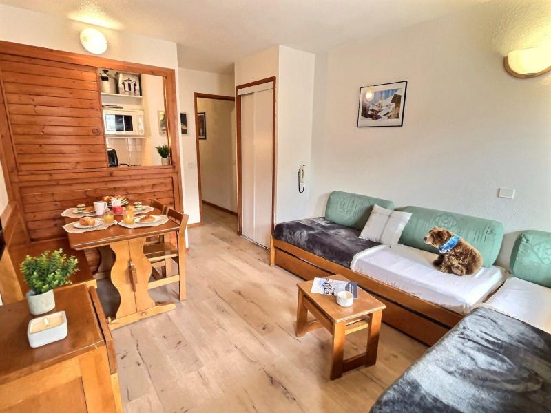 Rent in ski resort 2 room apartment 4 people (32) - Résidence les Jardins de Val - Val d'Isère - Living room