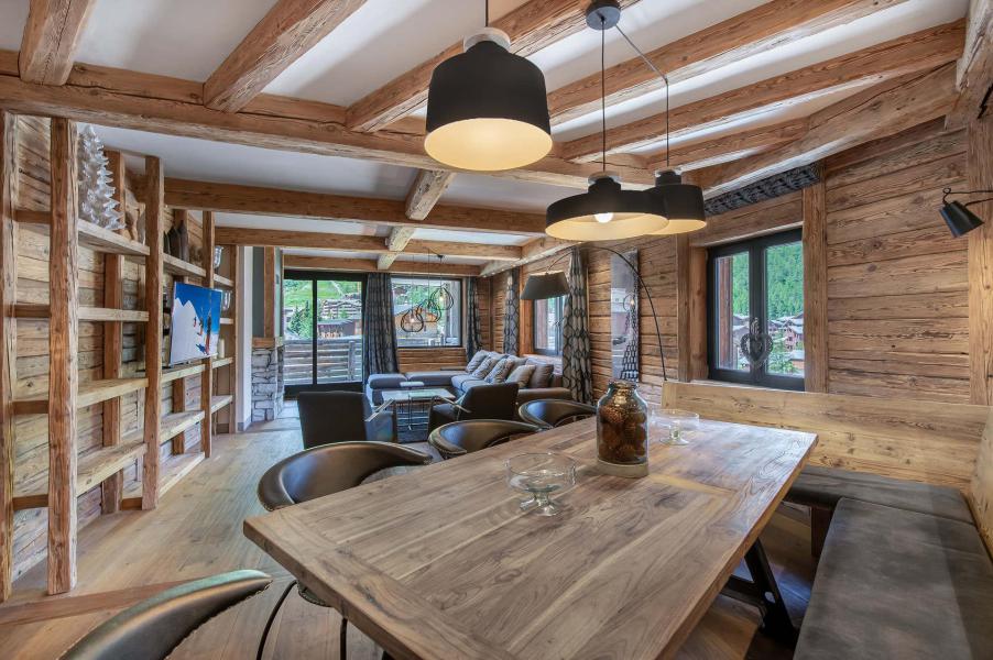 Rent in ski resort 5 room apartment 8 people (43) - Résidence Savoie - Val d'Isère - Living room