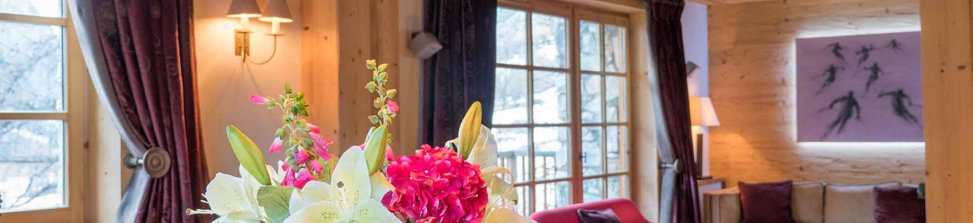 Rent in ski resort Chalet Davos - Val d'Isère - Living area